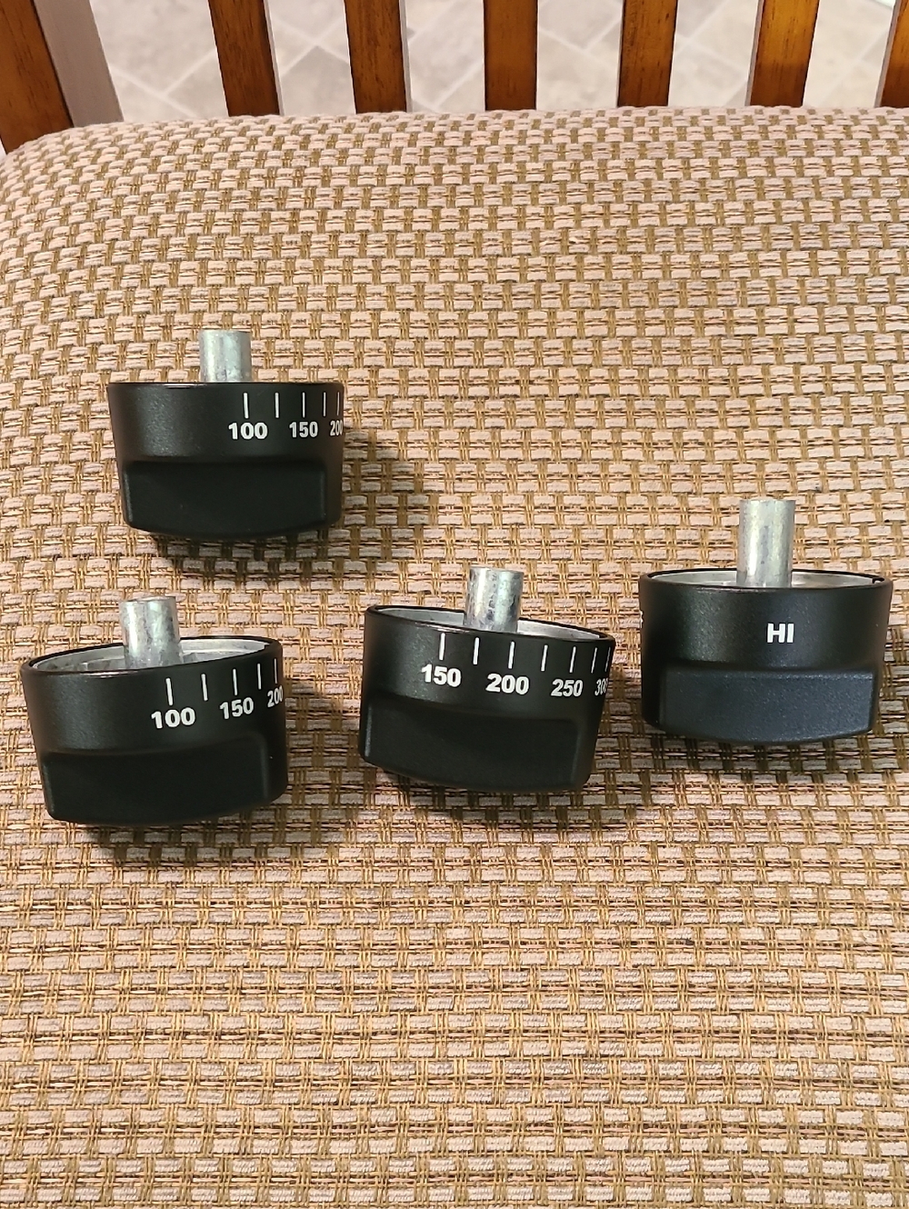 Wolf Gas Range Black Knob Set of 4 Stove Oven Kitchen Appliance Cooking